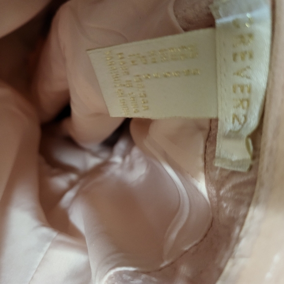 Pink dress - Picture 3 of 3